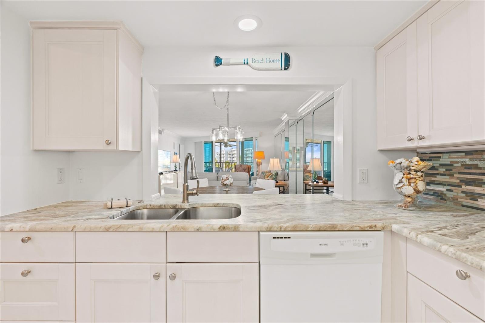 Image 12 of 69 For 5880 Midnight Pass Road 605