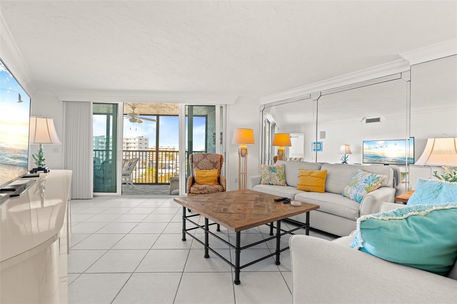 Image 22 of 69 For 5880 Midnight Pass Road 605