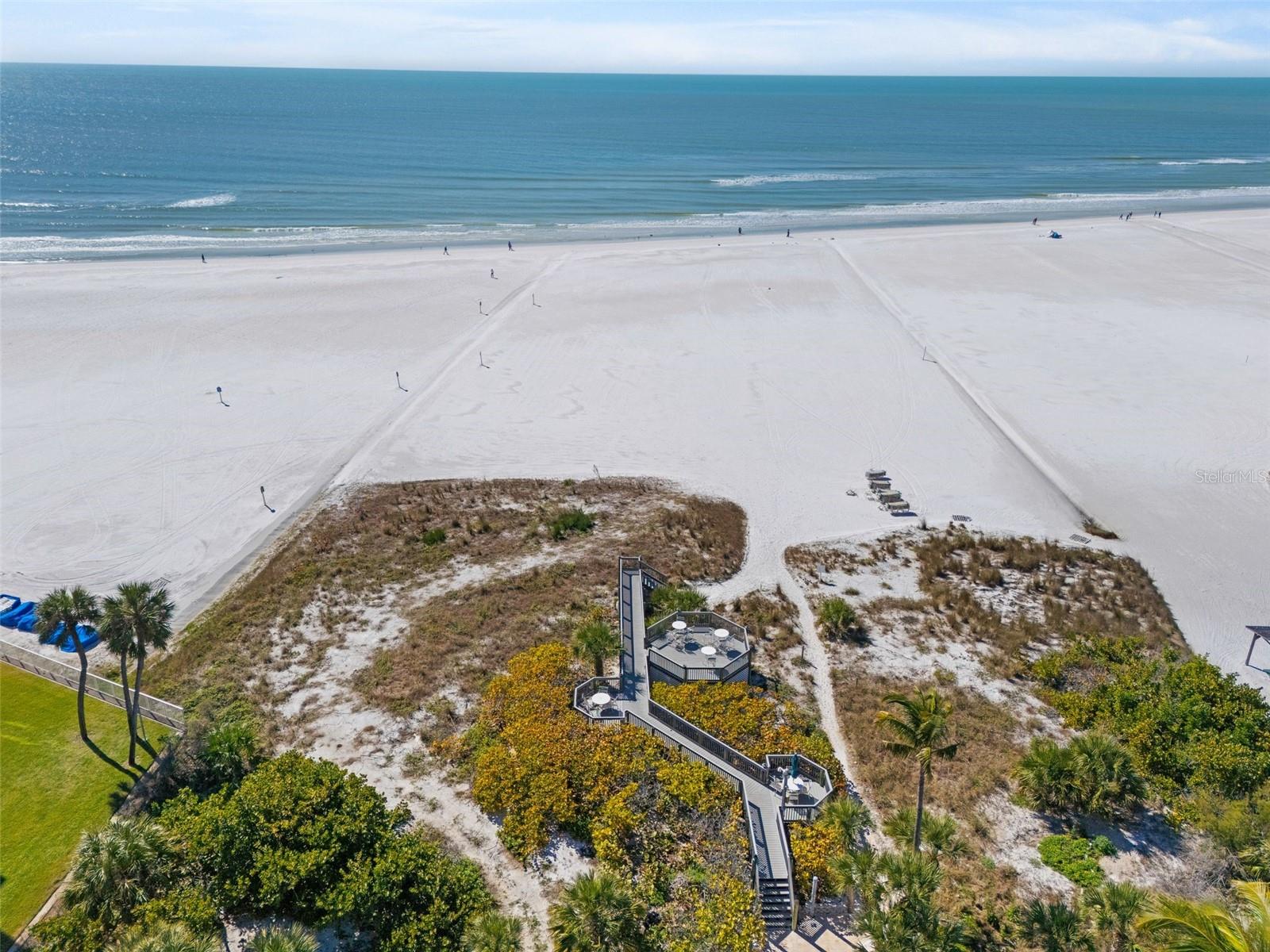 Image 4 of 69 For 5880 Midnight Pass Road 605