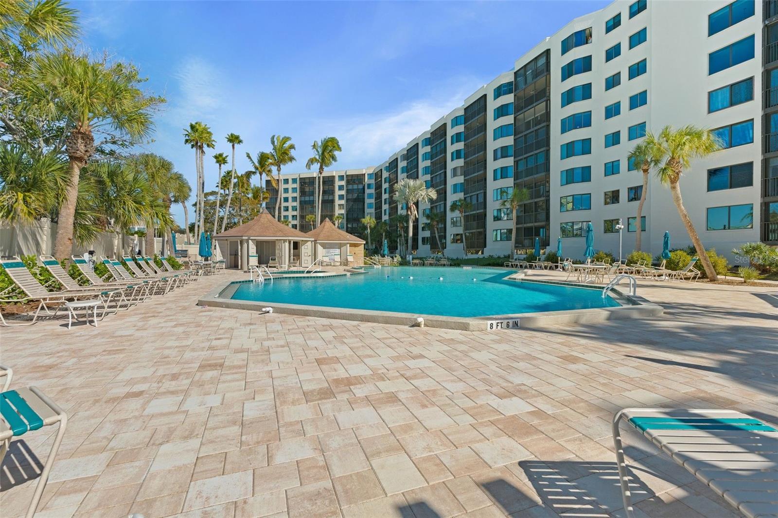 Image 55 of 69 For 5880 Midnight Pass Road 605