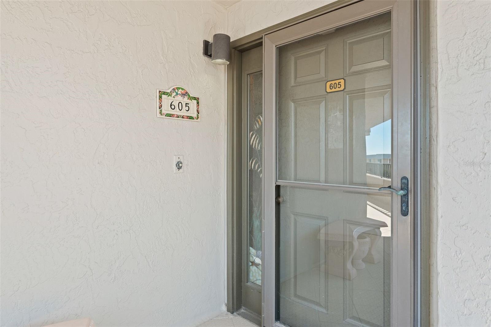 Image 6 of 69 For 5880 Midnight Pass Road 605