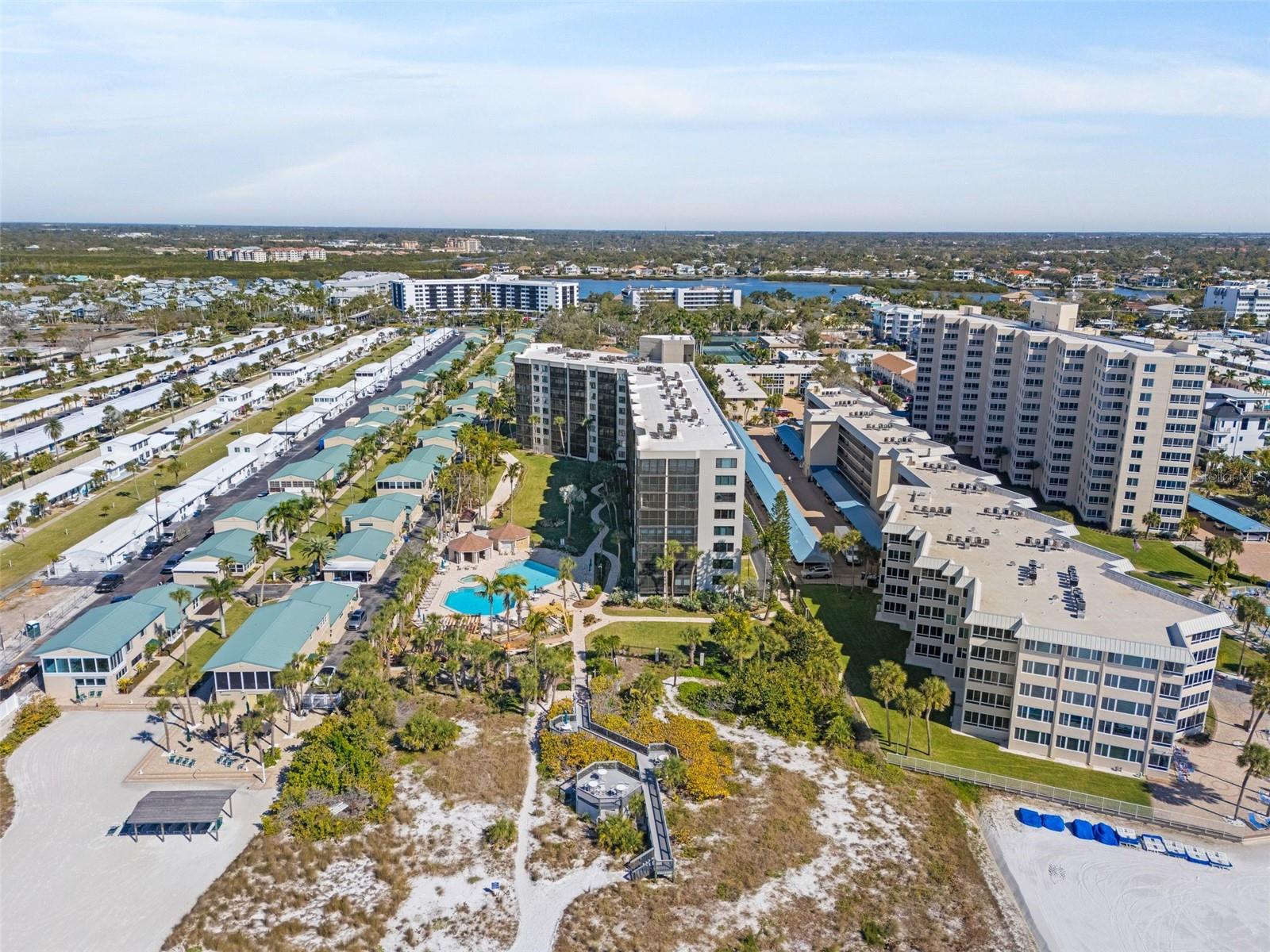 Image 63 of 69 For 5880 Midnight Pass Road 605