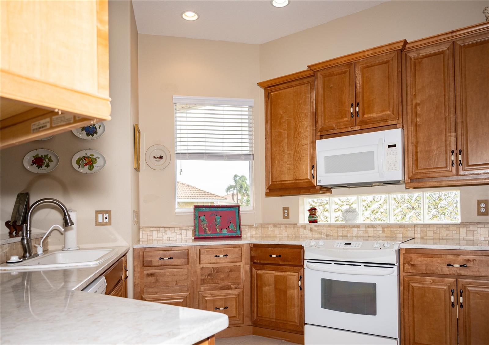 Image 9 of 58 For 8370 Sago Court