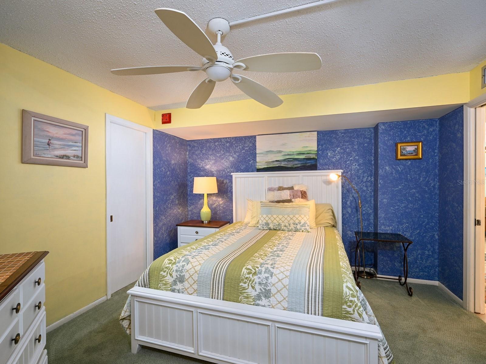 Image 22 of 100 For 1770 Benjamin Franklin Drive 206