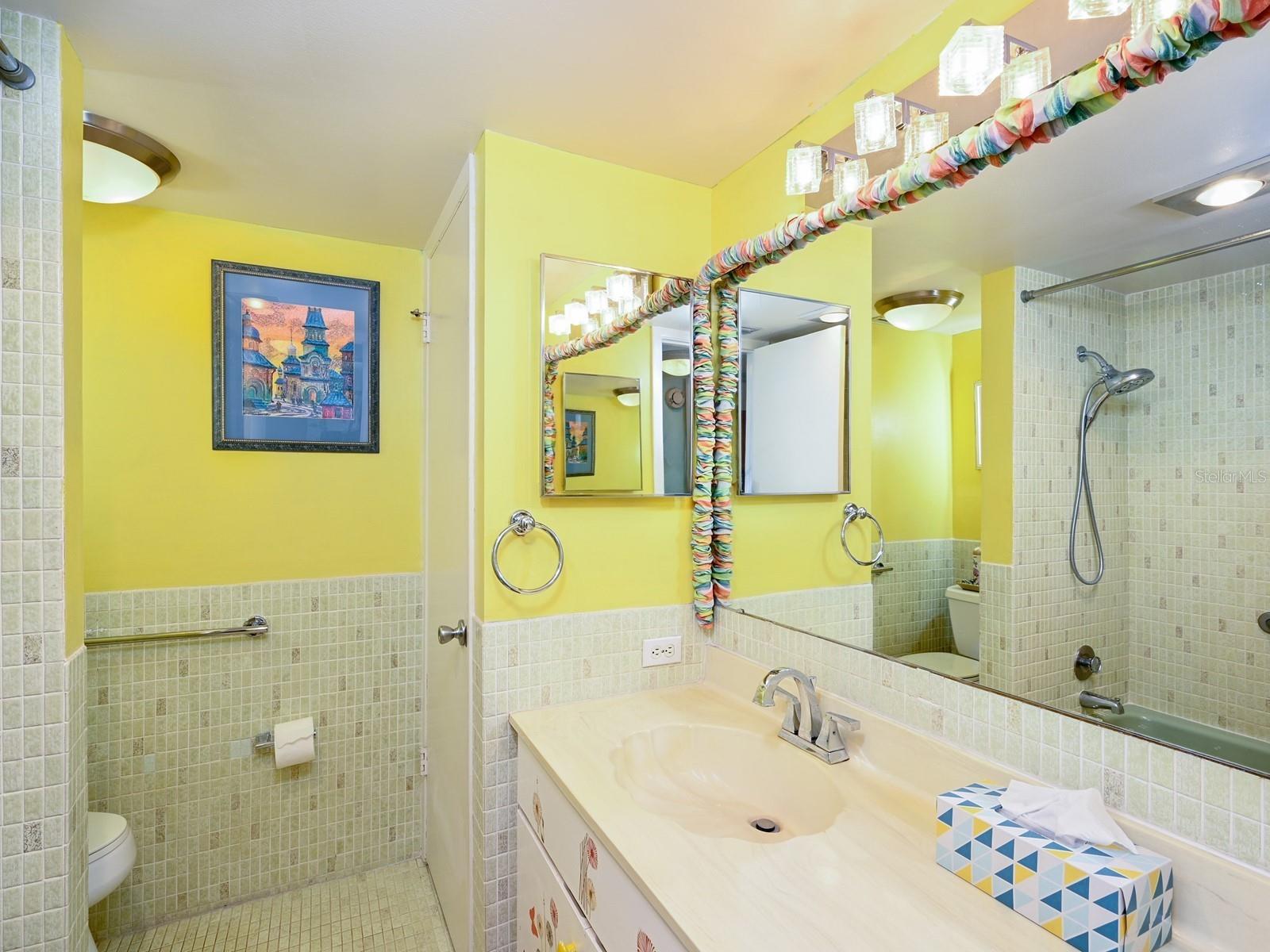 Image 24 of 100 For 1770 Benjamin Franklin Drive 206