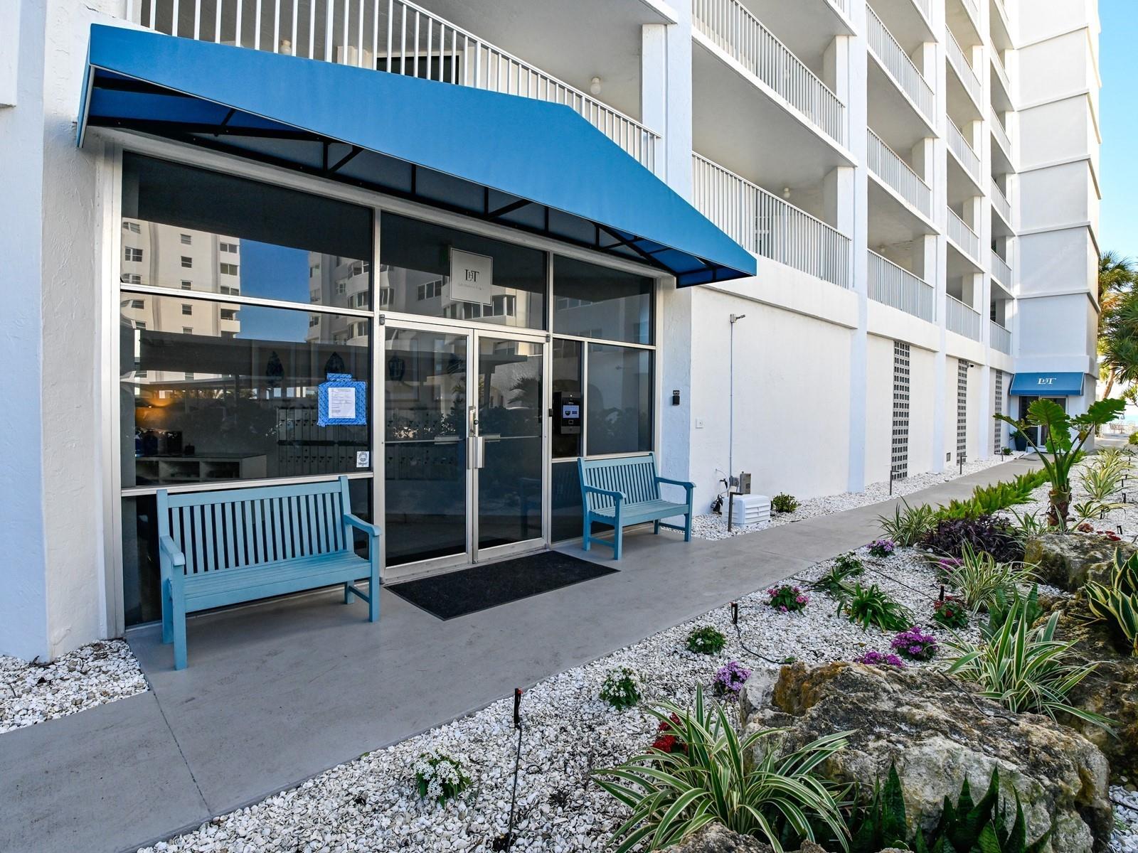 Image 32 of 100 For 1770 Benjamin Franklin Drive 206