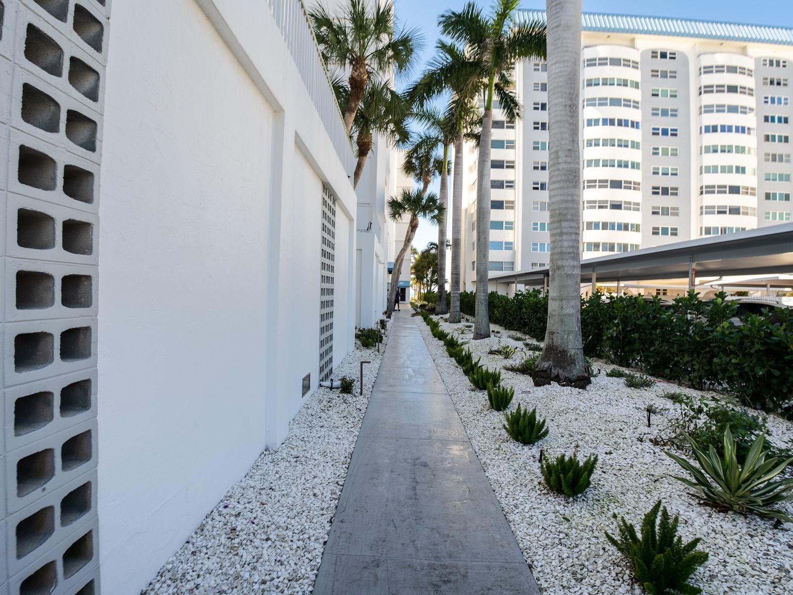 Image 43 of 100 For 1770 Benjamin Franklin Drive 206