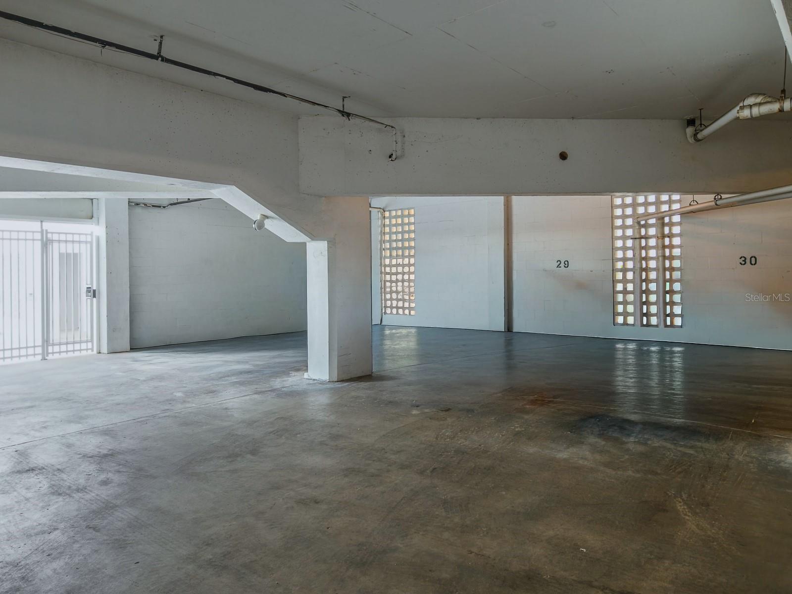 Image 46 of 100 For 1770 Benjamin Franklin Drive 206