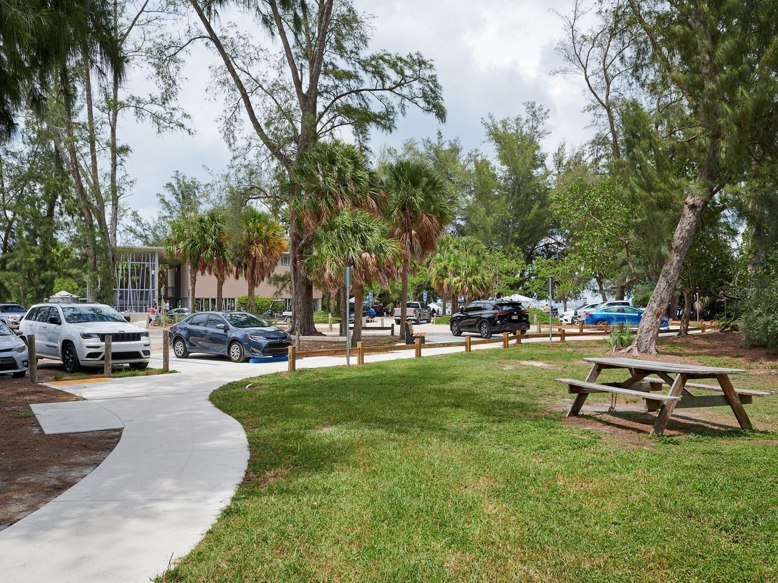 Image 95 of 100 For 1770 Benjamin Franklin Drive 206