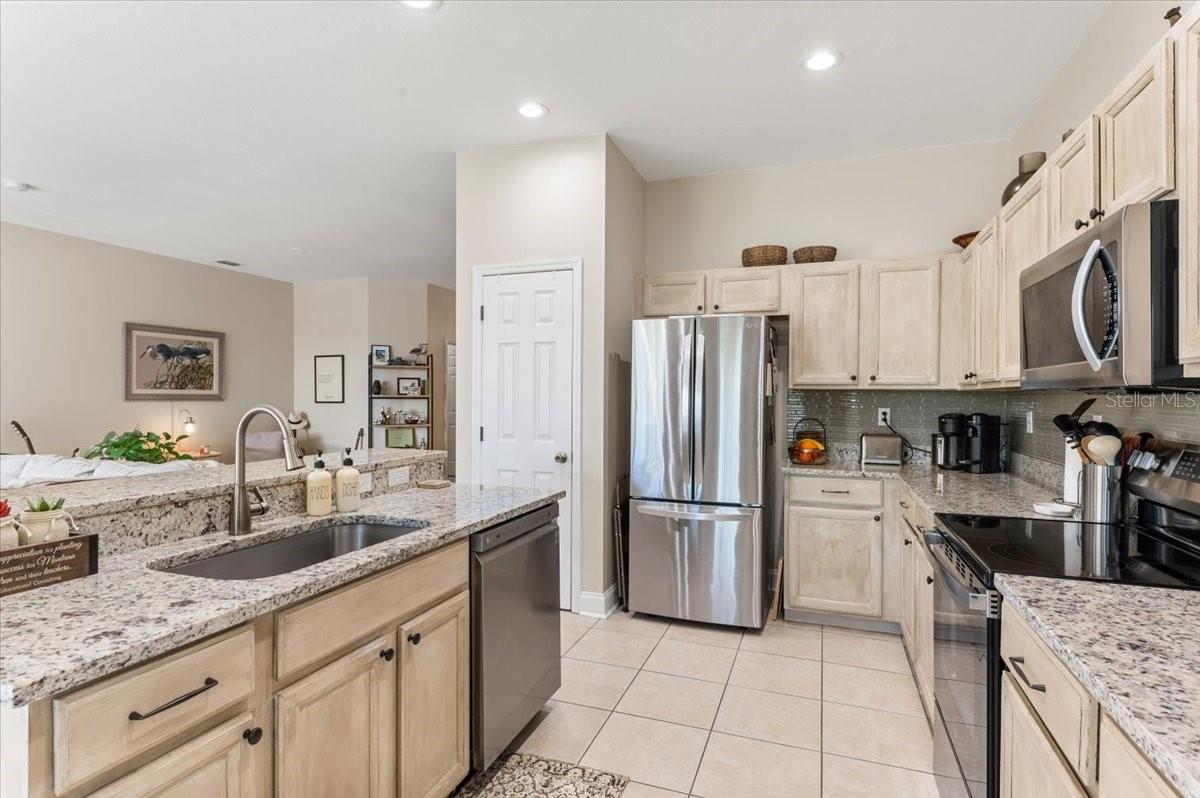 Image 13 of 50 For 5114 50th Avenue W