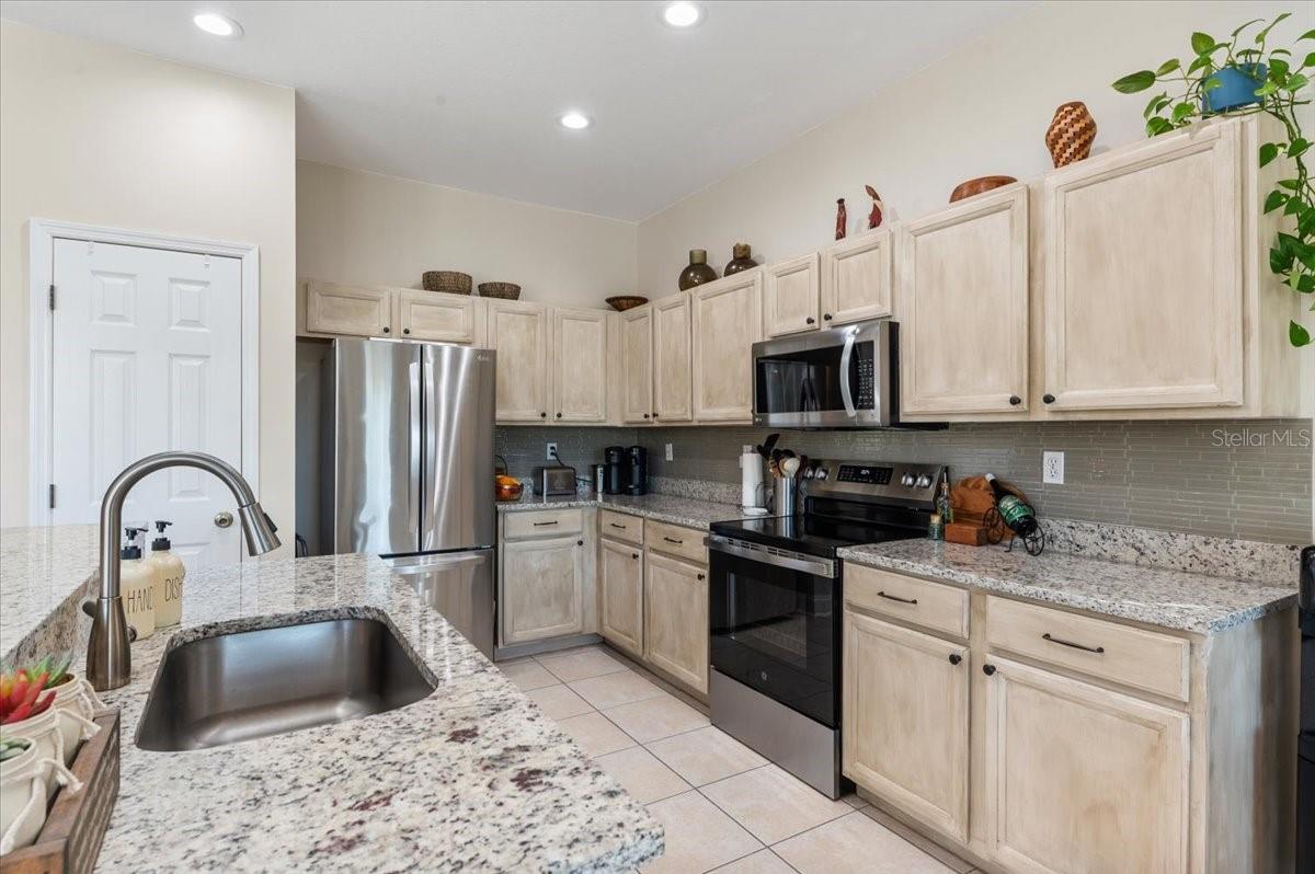 Image 14 of 50 For 5114 50th Avenue W