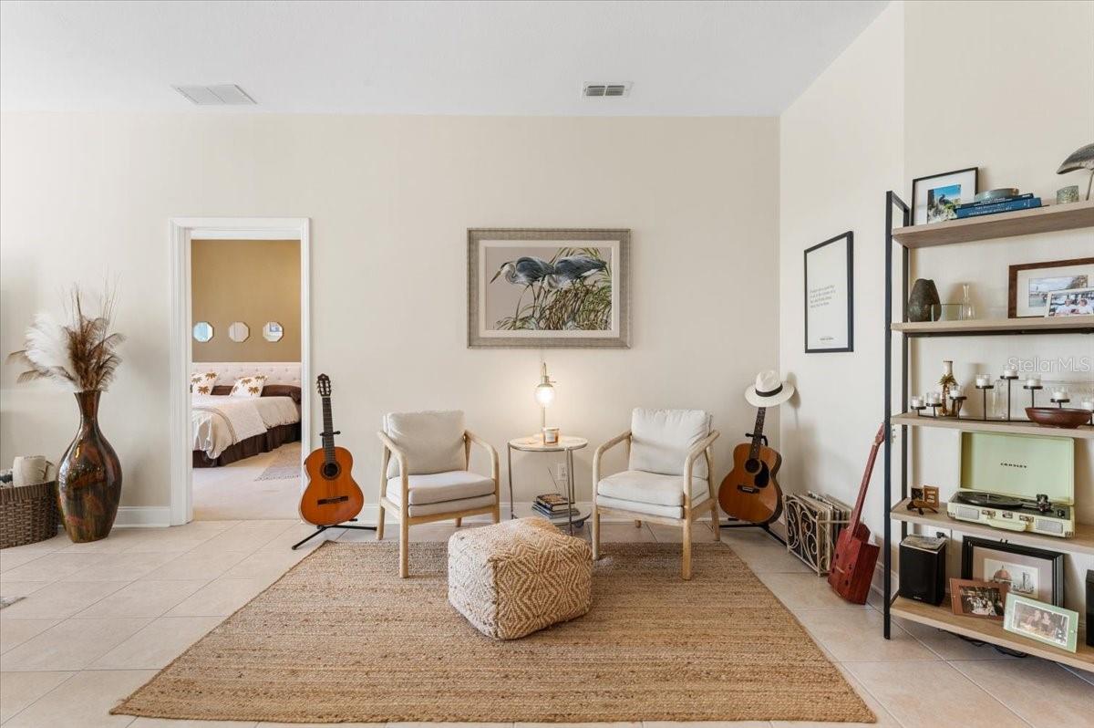 Image 4 of 50 For 5114 50th Avenue W