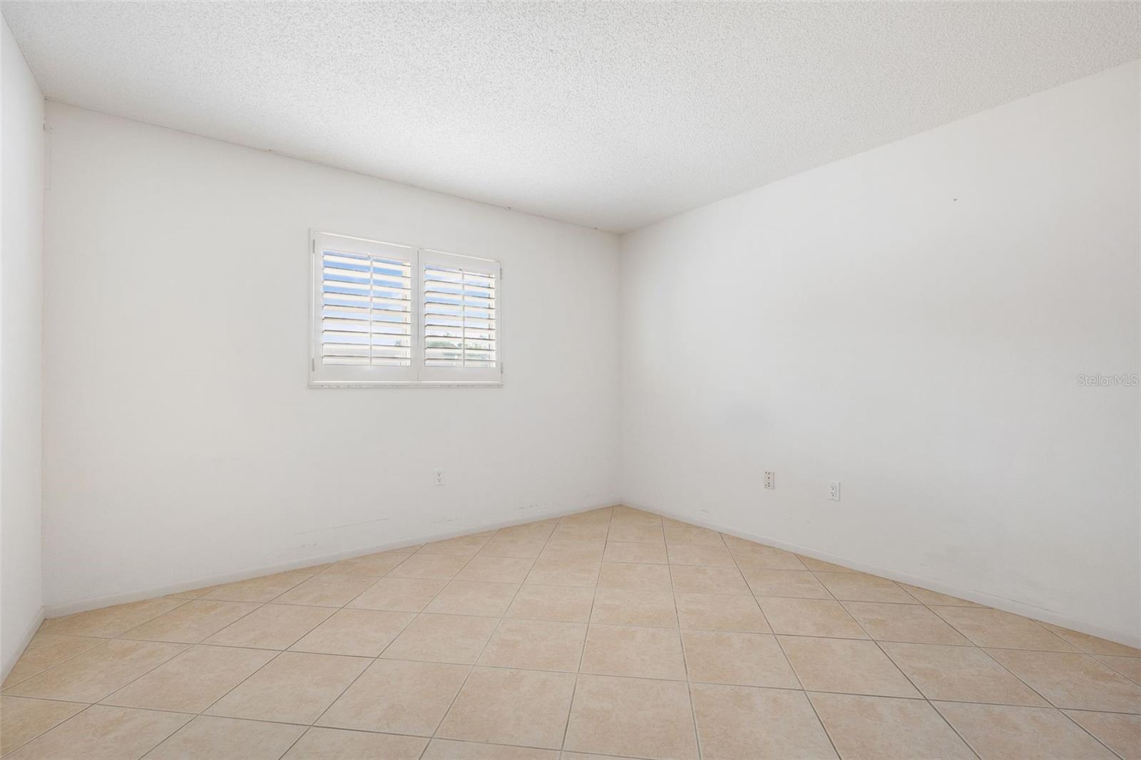 Image 39 of 44 For 8219 Timber Lake Lane