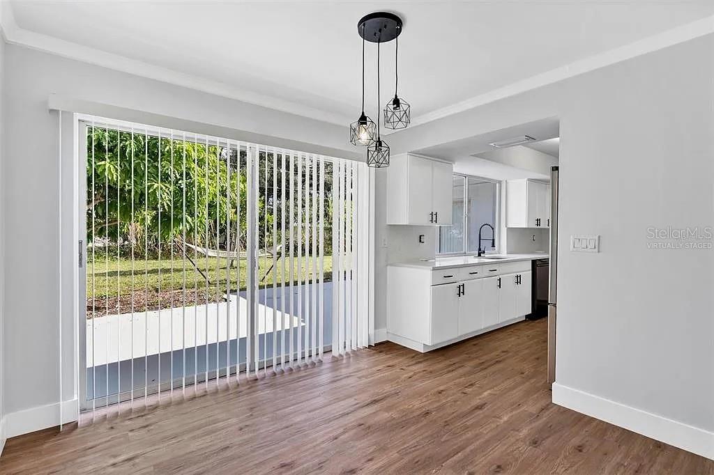 Image 12 of 37 For 4289 Yucatan Circle