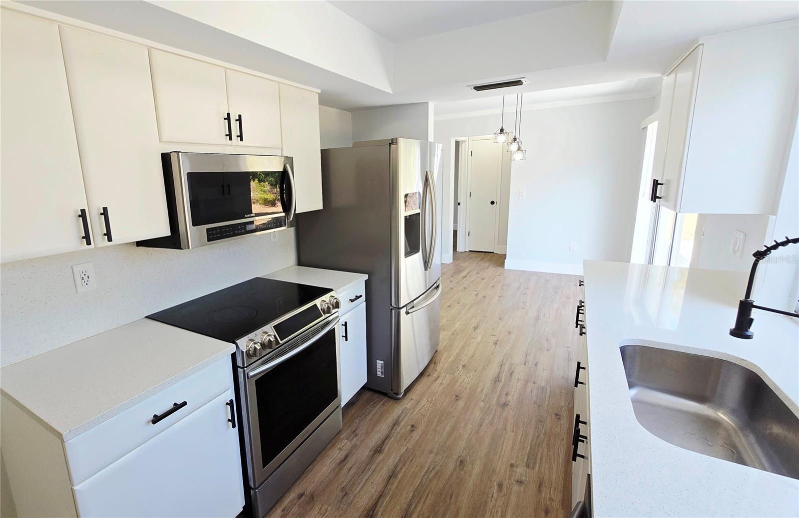 Image 13 of 37 For 4289 Yucatan Circle