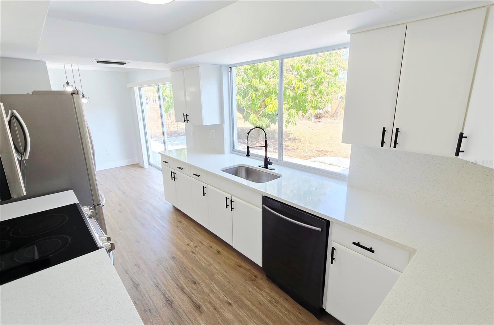 Image 16 of 37 For 4289 Yucatan Circle