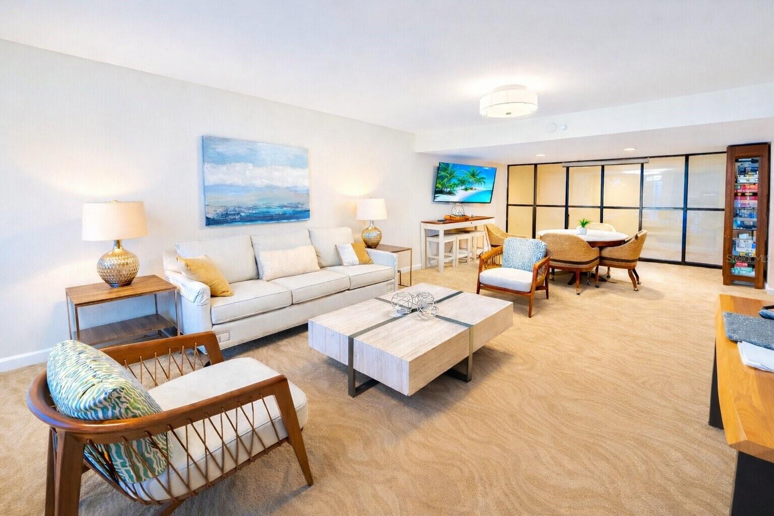 Image 22 of 27 For 707 Gulfstream Avenue 307