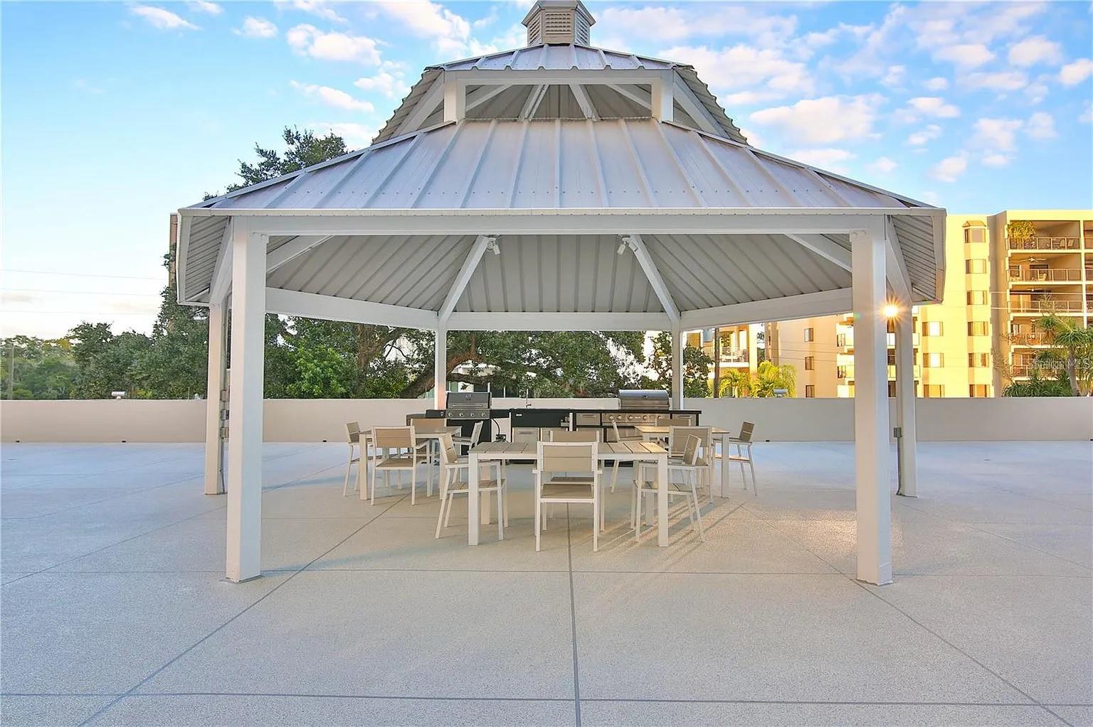 Image 23 of 27 For 707 Gulfstream Avenue 307