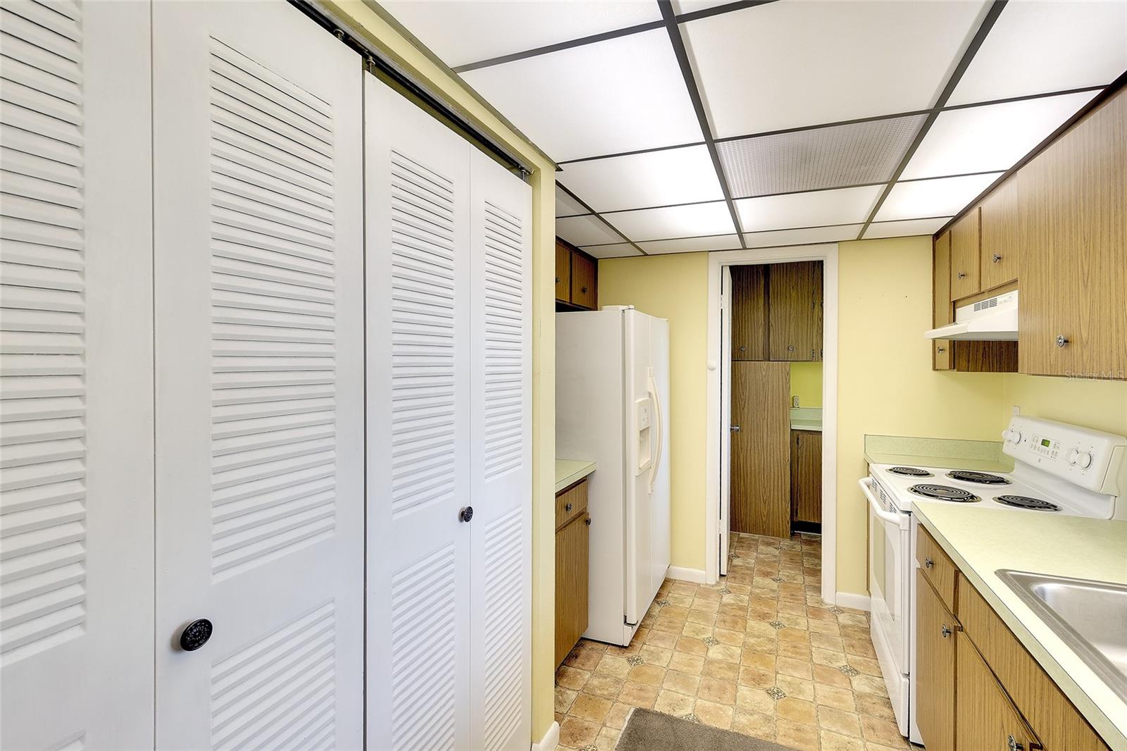 Image 12 of 22 For 4202 35th Avenue W 7