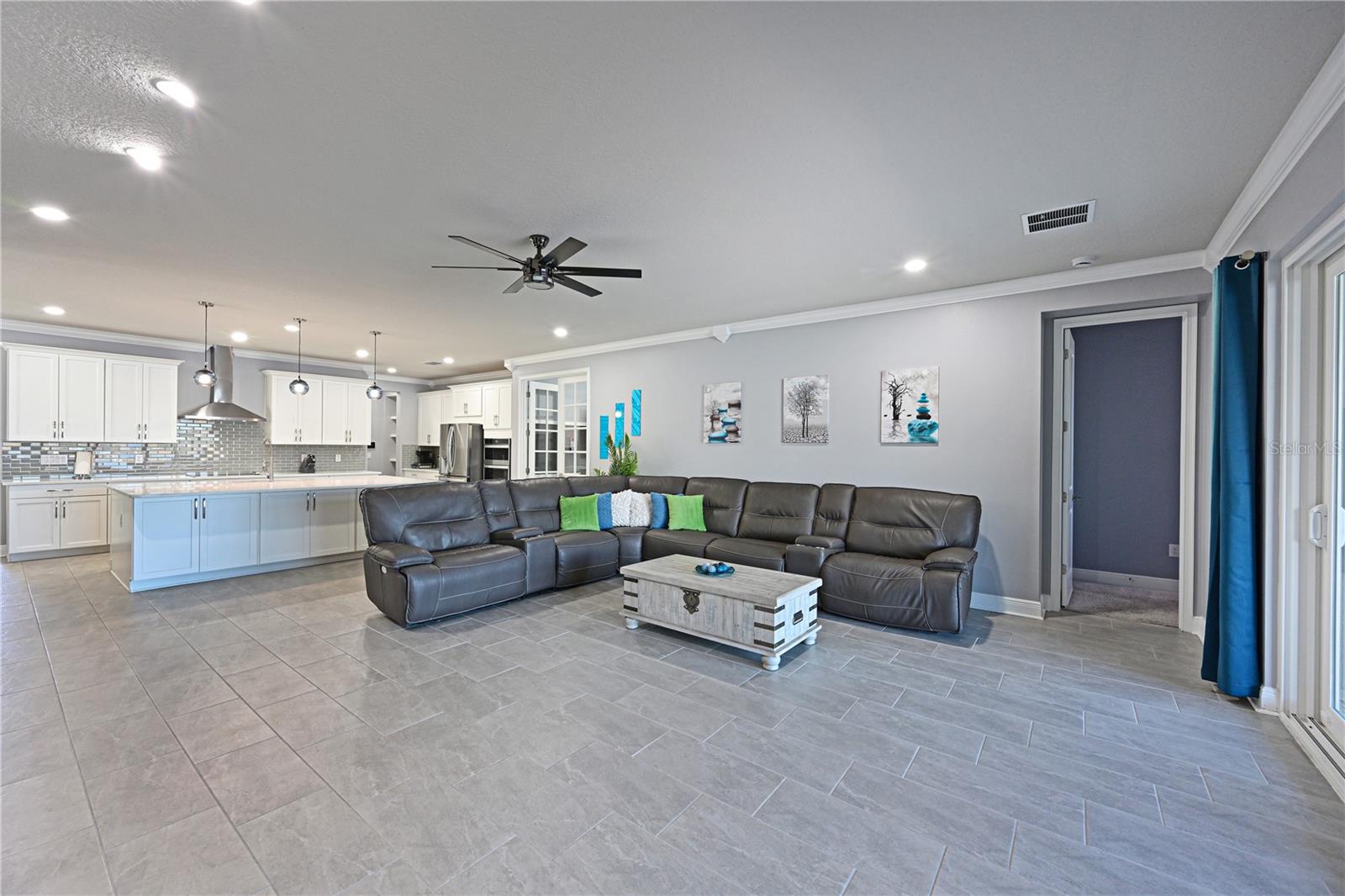 Image 12 of 44 For 12338 51st Street E