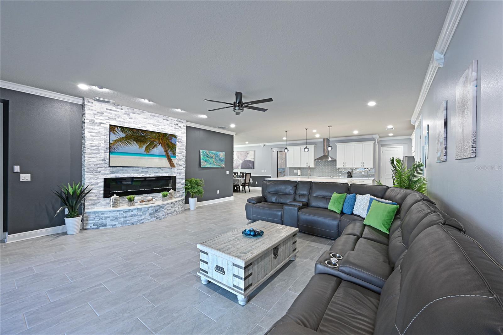 Image 13 of 44 For 12338 51st Street E