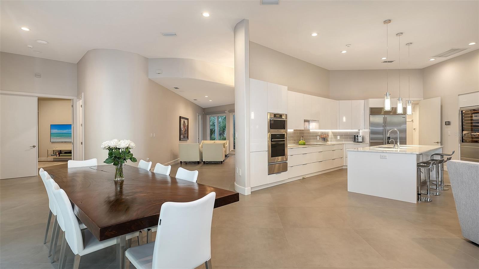 Image 11 of 40 For 324 Bayshore Drive