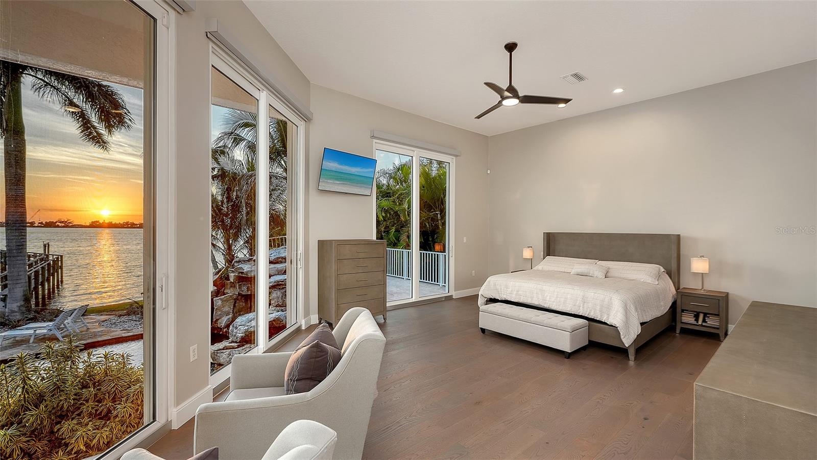 Image 19 of 40 For 324 Bayshore Drive