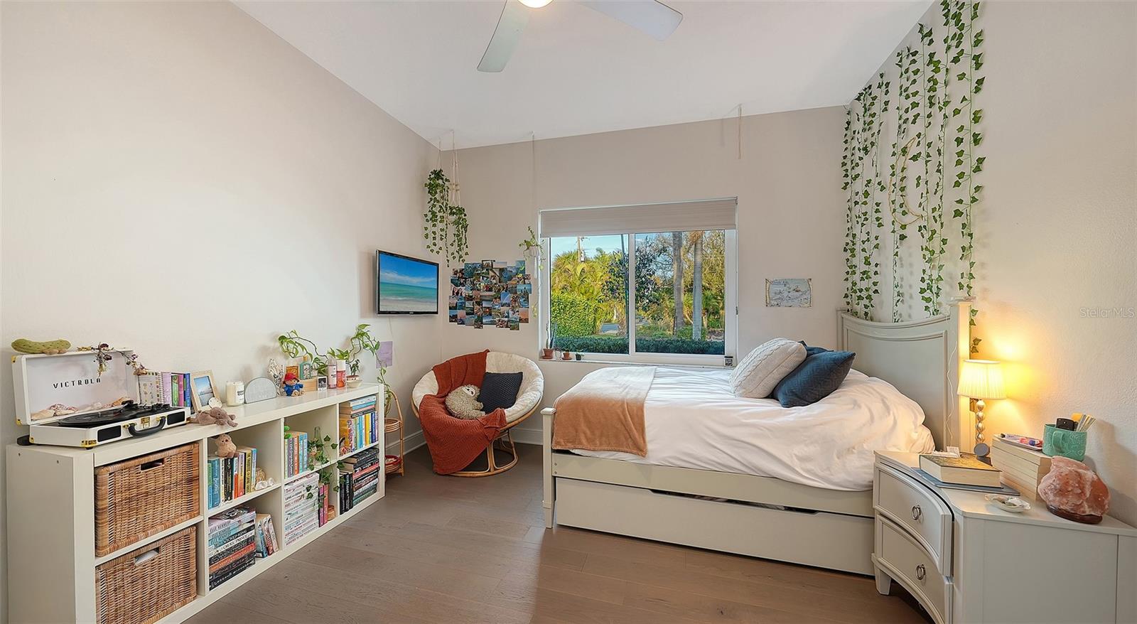 Image 26 of 40 For 324 Bayshore Drive