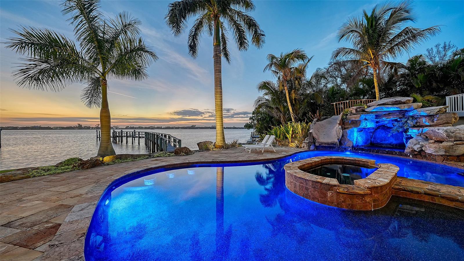 Image 33 of 40 For 324 Bayshore Drive