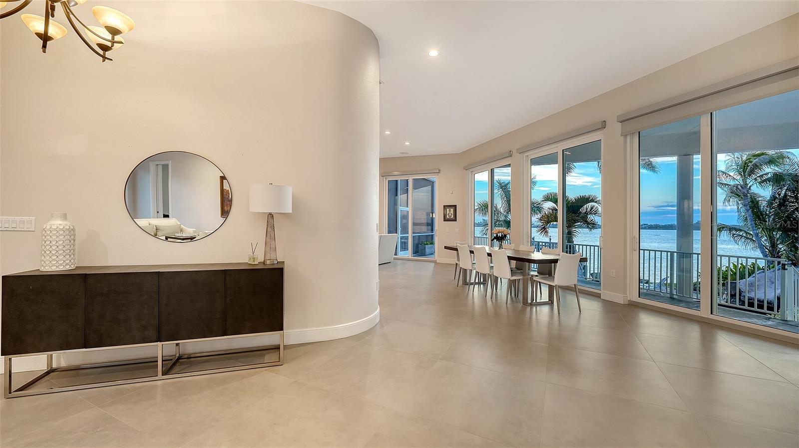 Image 9 of 40 For 324 Bayshore Drive