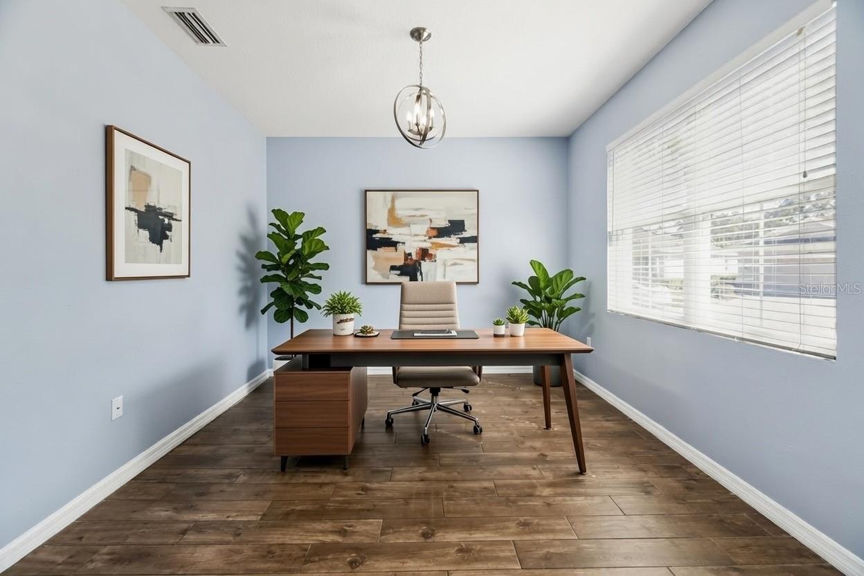 Image 3 of 24 For 7918 Peaceful Par Drive