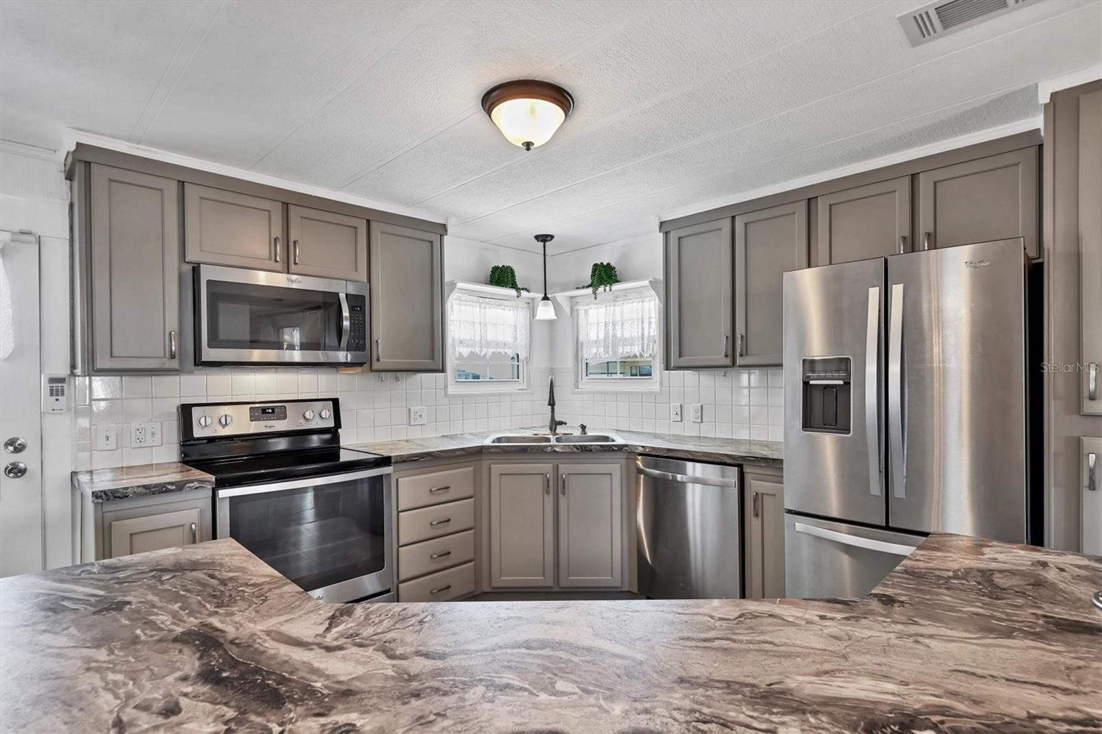 Image 11 of 45 For 1530 45th Avenue Drive E