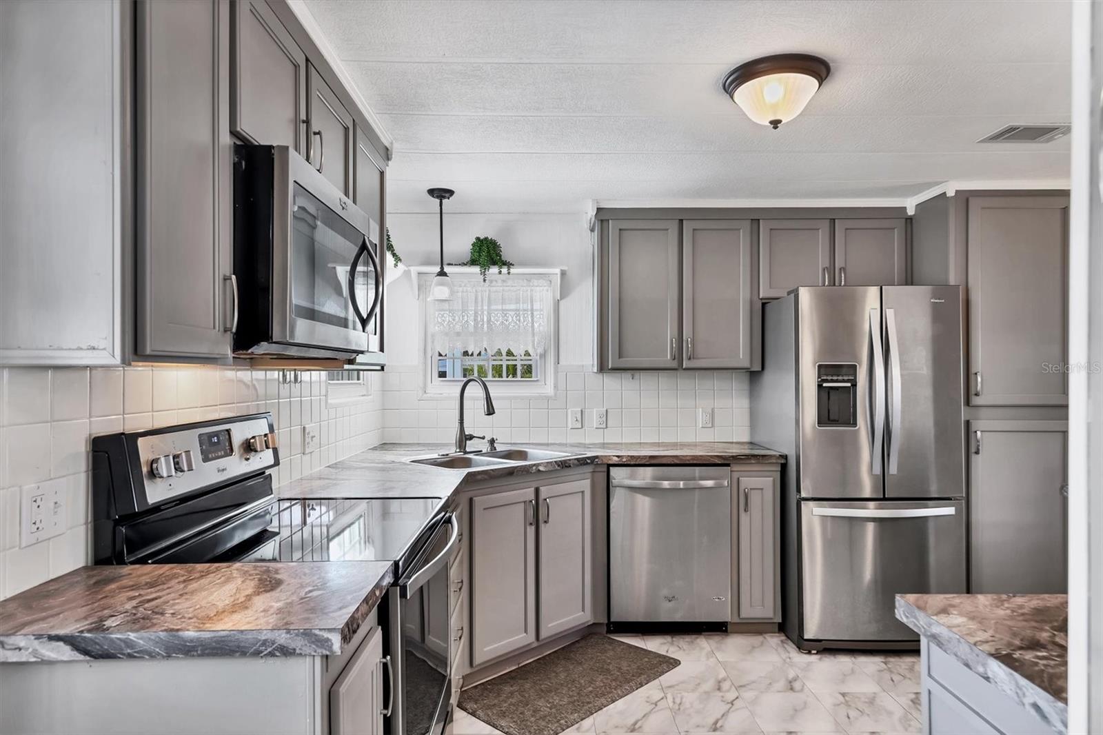 Image 12 of 45 For 1530 45th Avenue Drive E