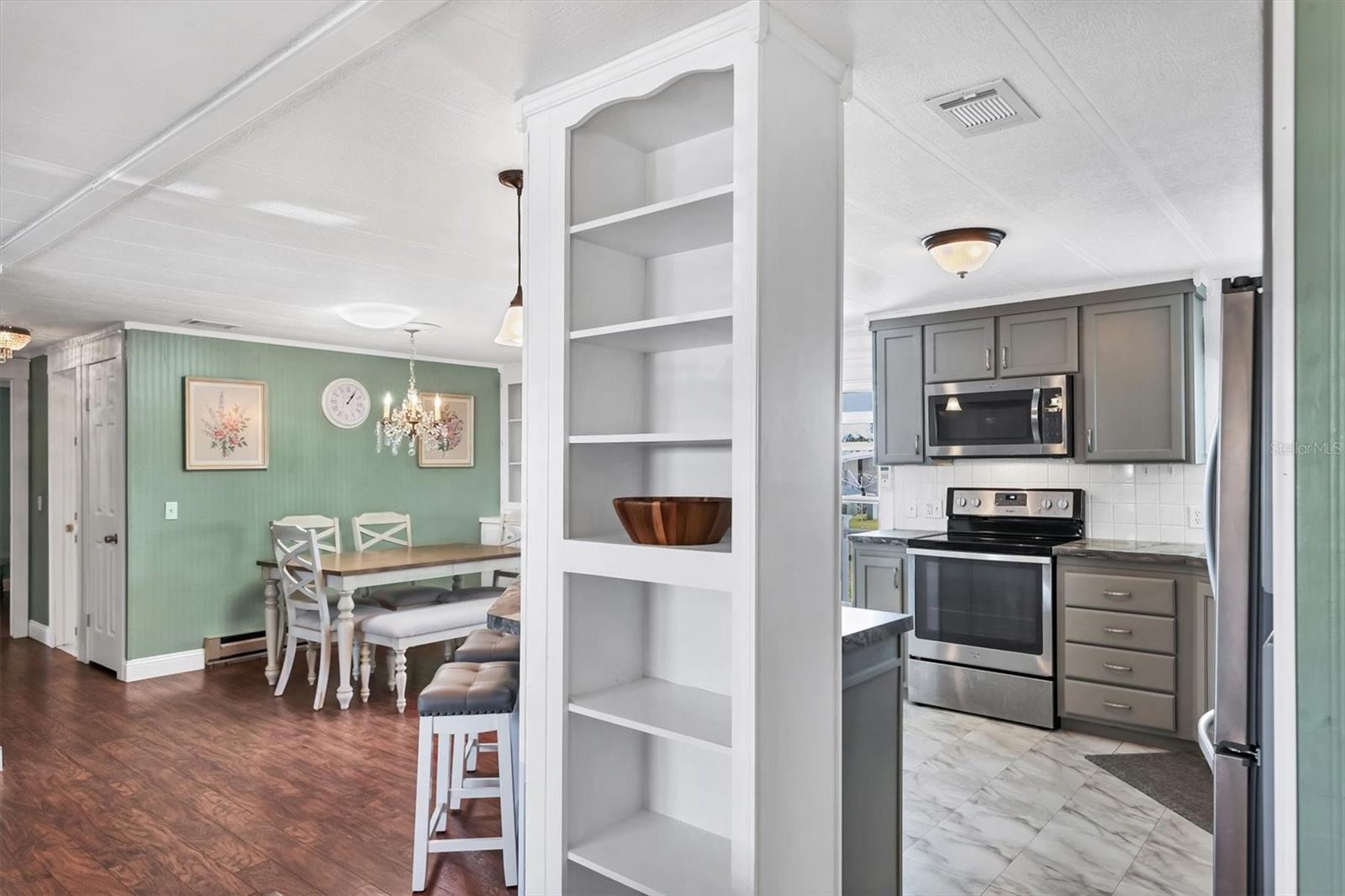 Image 14 of 45 For 1530 45th Avenue Drive E