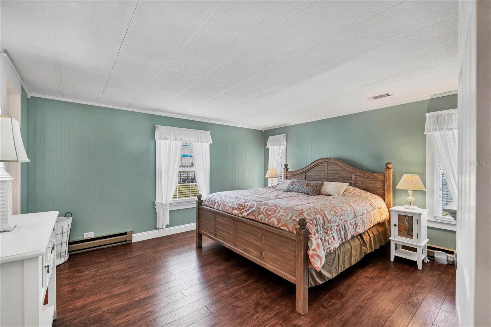 Image 15 of 45 For 1530 45th Avenue Drive E