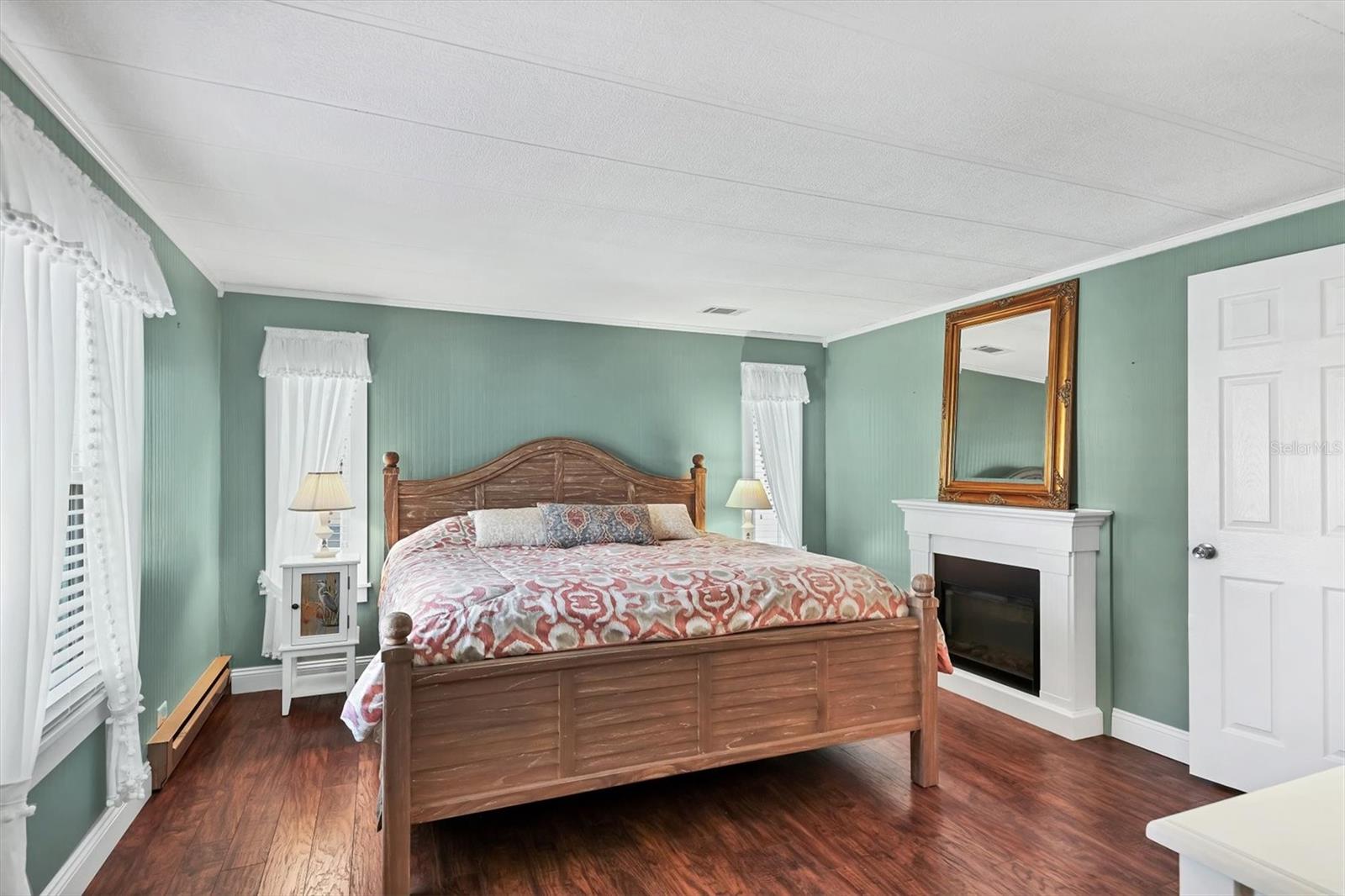 Image 16 of 45 For 1530 45th Avenue Drive E