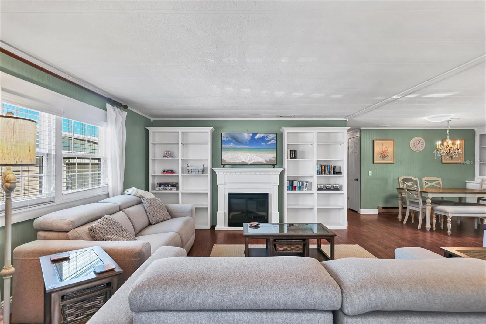 Image 7 of 45 For 1530 45th Avenue Drive E