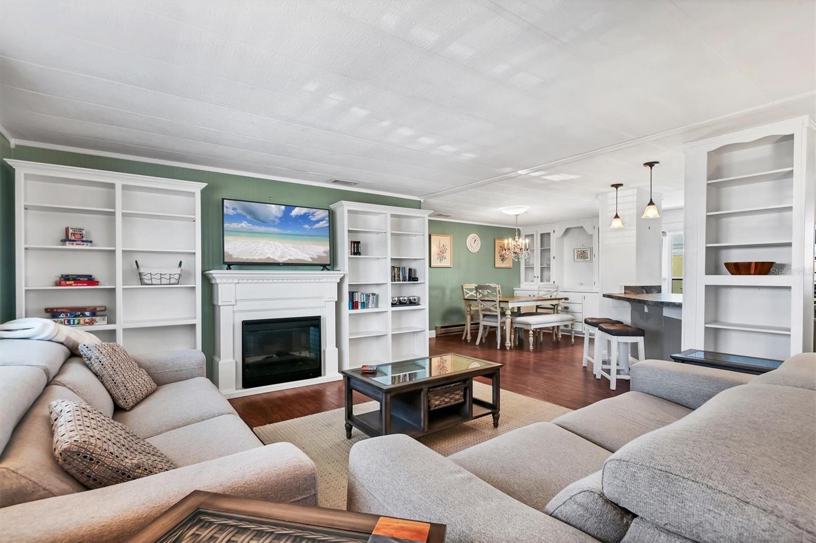 Image 8 of 45 For 1530 45th Avenue Drive E