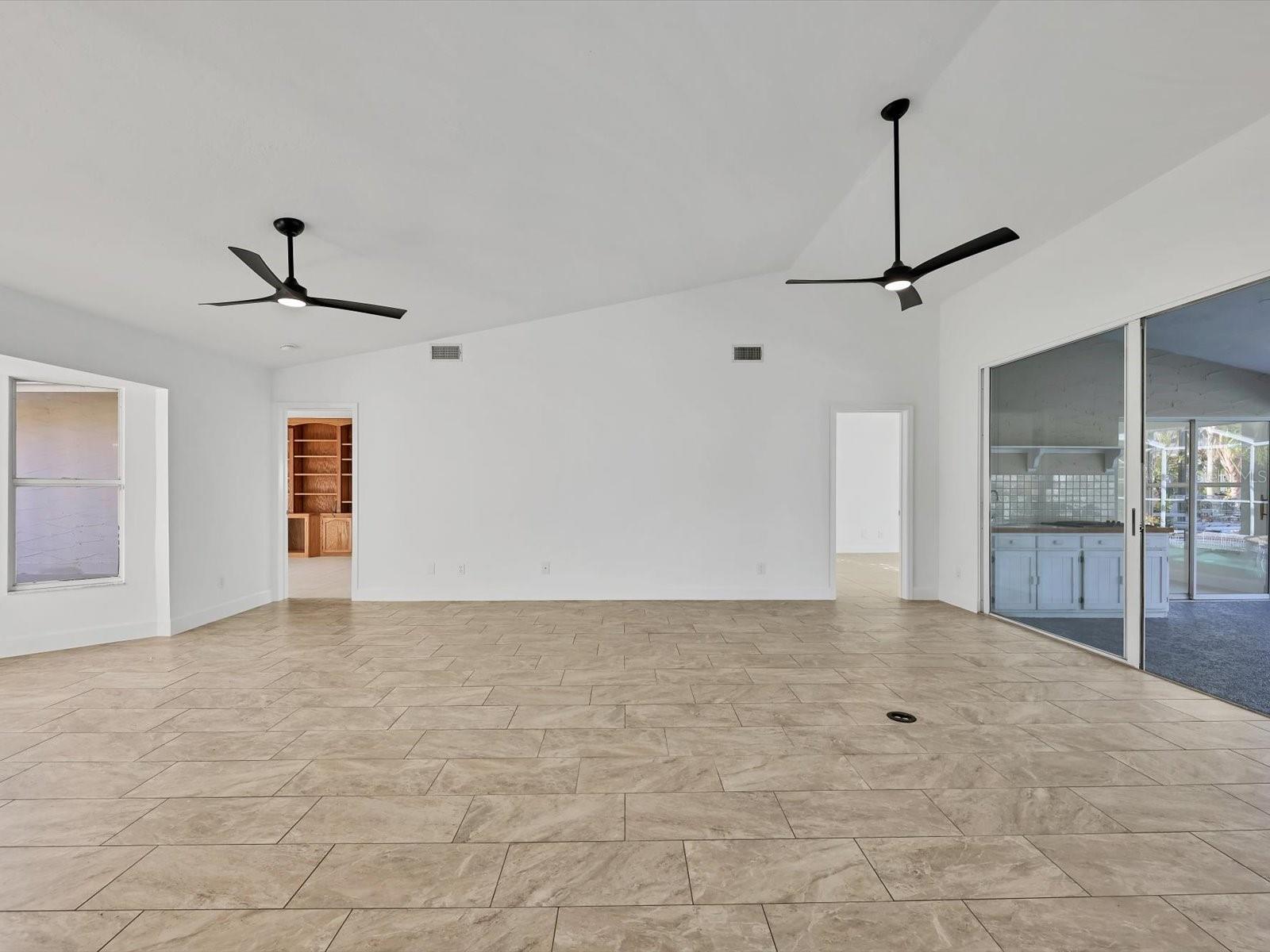 Image 10 of 47 For 5125 Wedge Court E