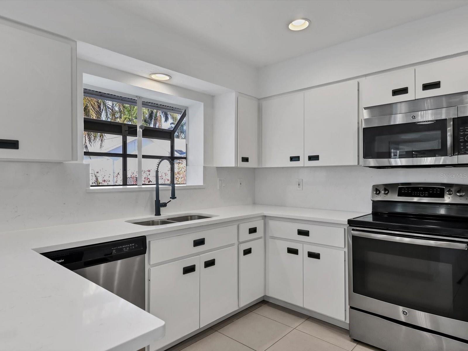 Image 15 of 47 For 5125 Wedge Court E