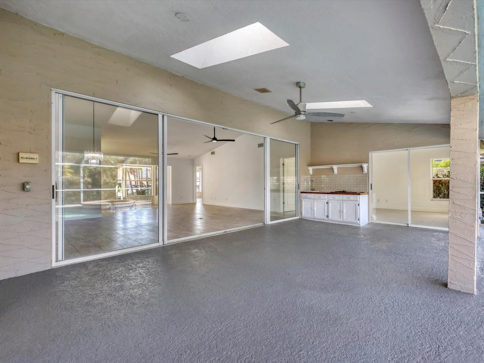 Image 30 of 47 For 5125 Wedge Court E