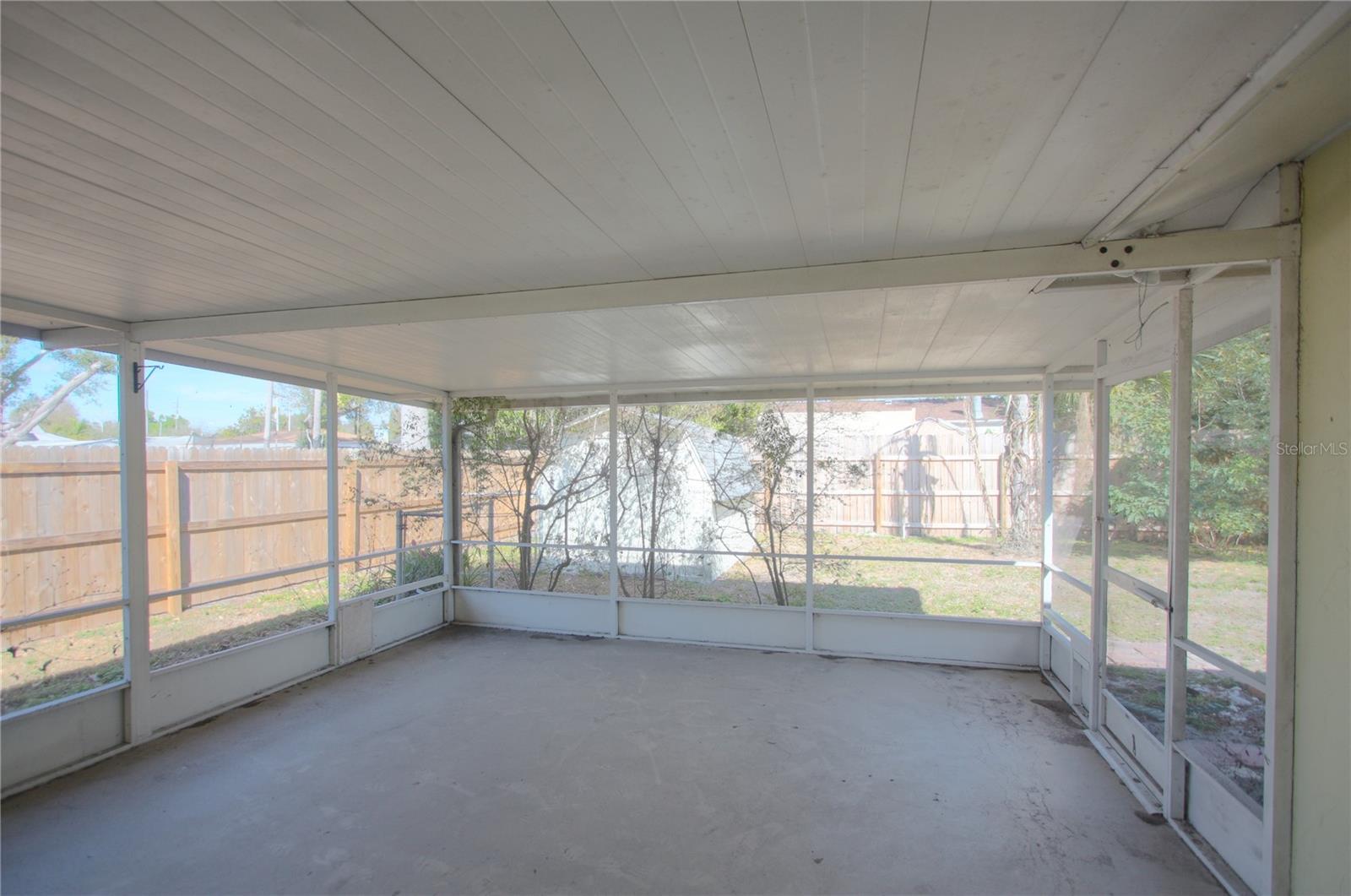 Listing photo id 4 for 3431 Dunbar Drive