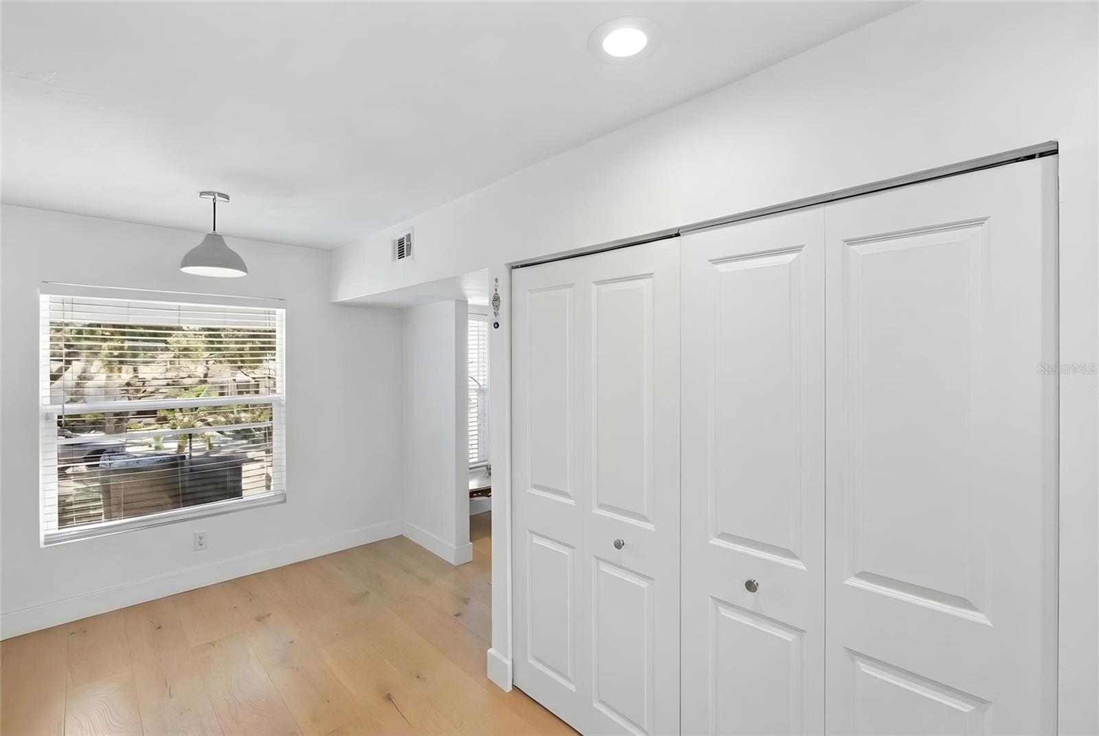 Image 22 of 57 For 5119 Oxford Drive