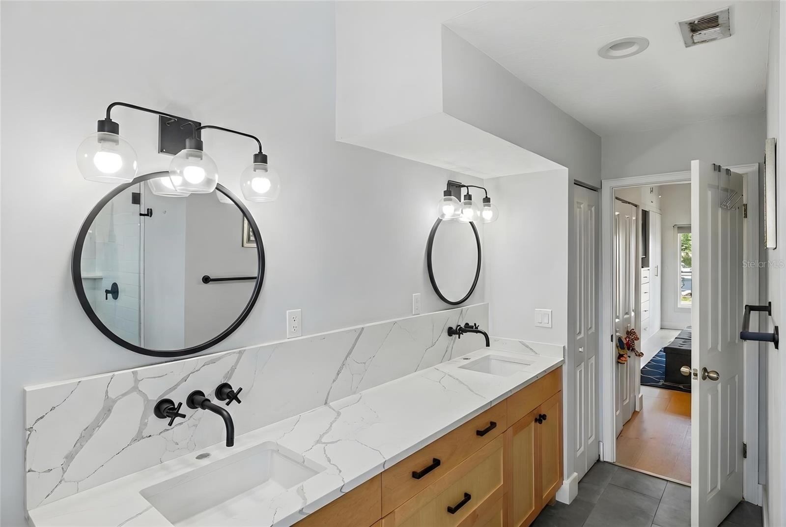 Image 30 of 57 For 5119 Oxford Drive