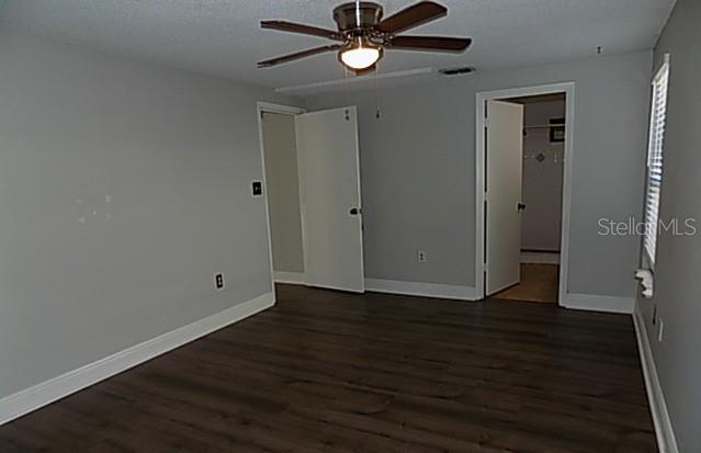 Listing photo id 4 for 4038 Olive Avenue