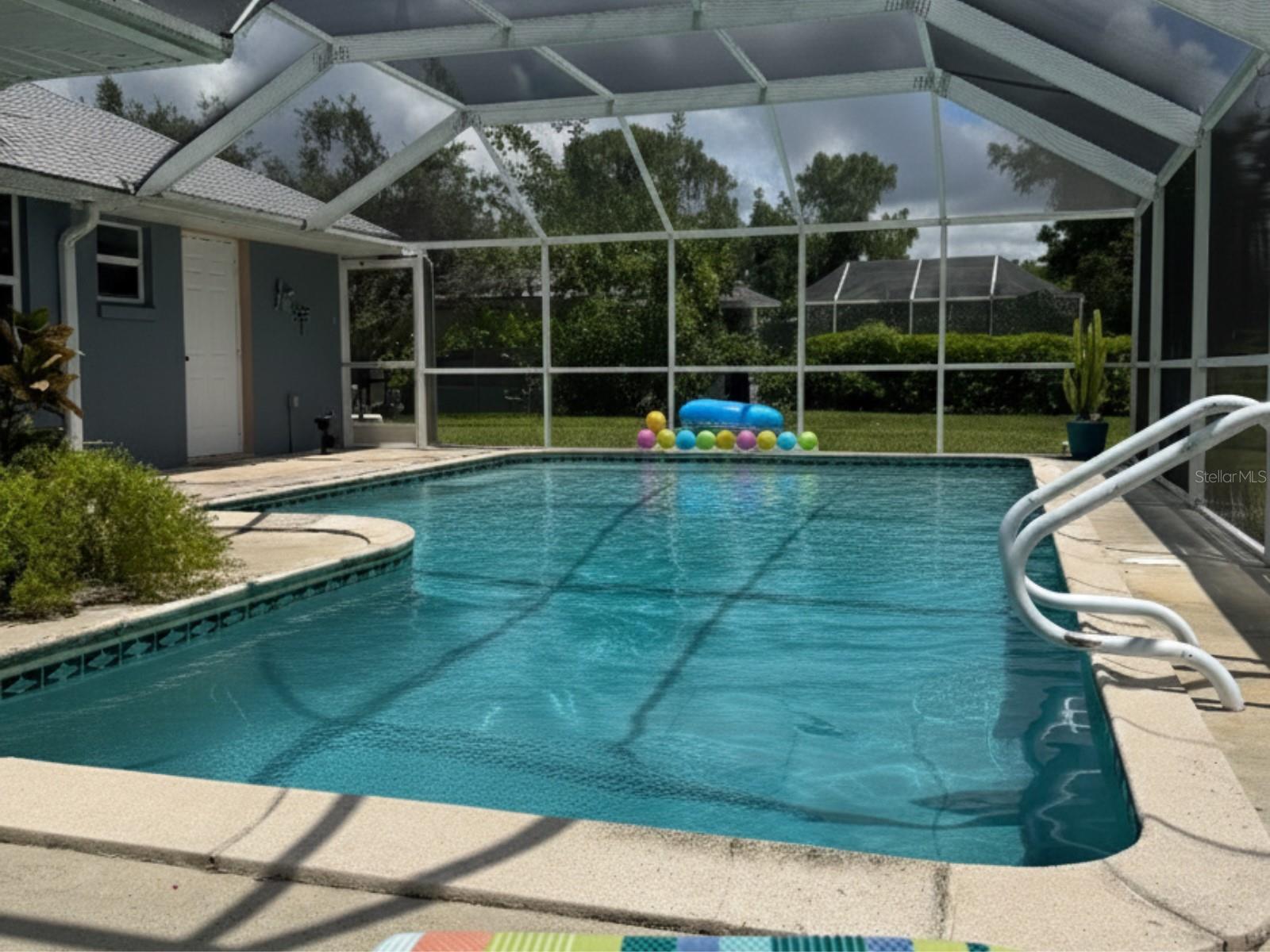 Image 2 of 3 For 4716 Boabadilla Avenue