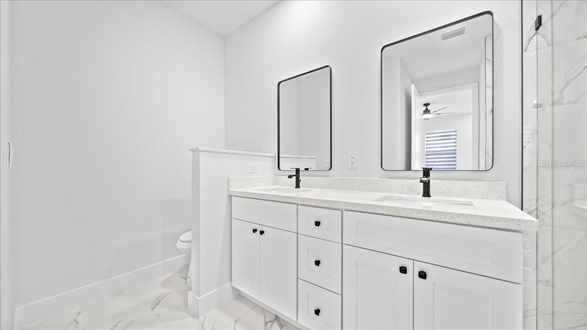 Image 16 of 26 For 2200 Clermont Street