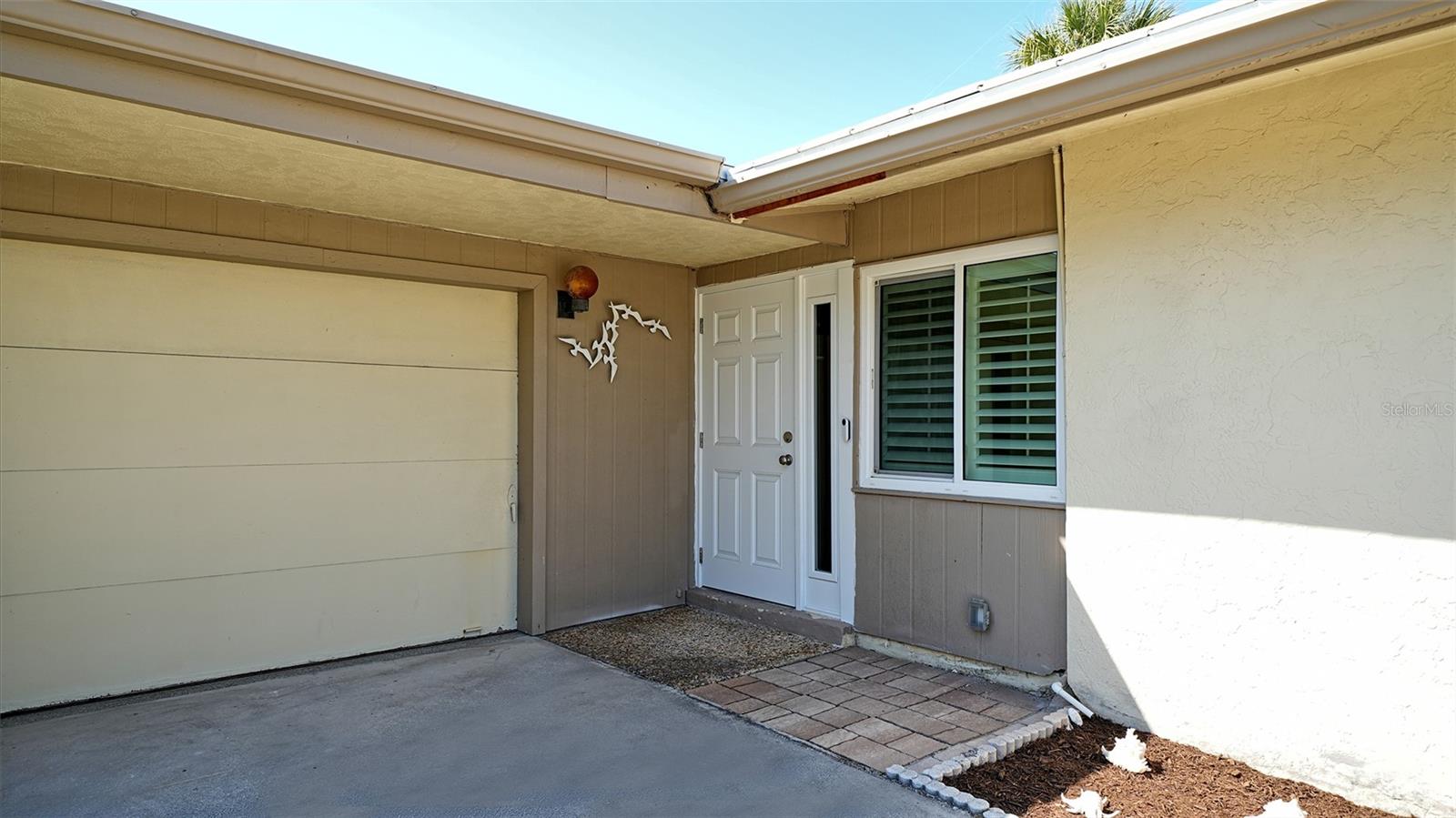 Image 5 of 72 For 113 Whispering Sands Drive V47