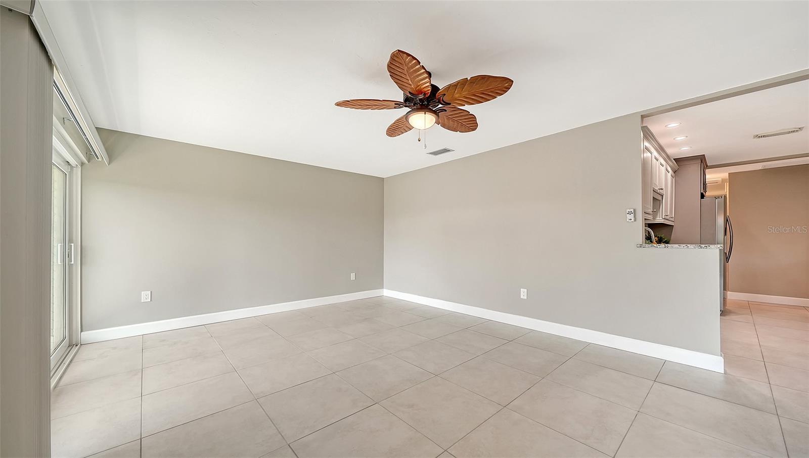 Image 8 of 72 For 113 Whispering Sands Drive V47