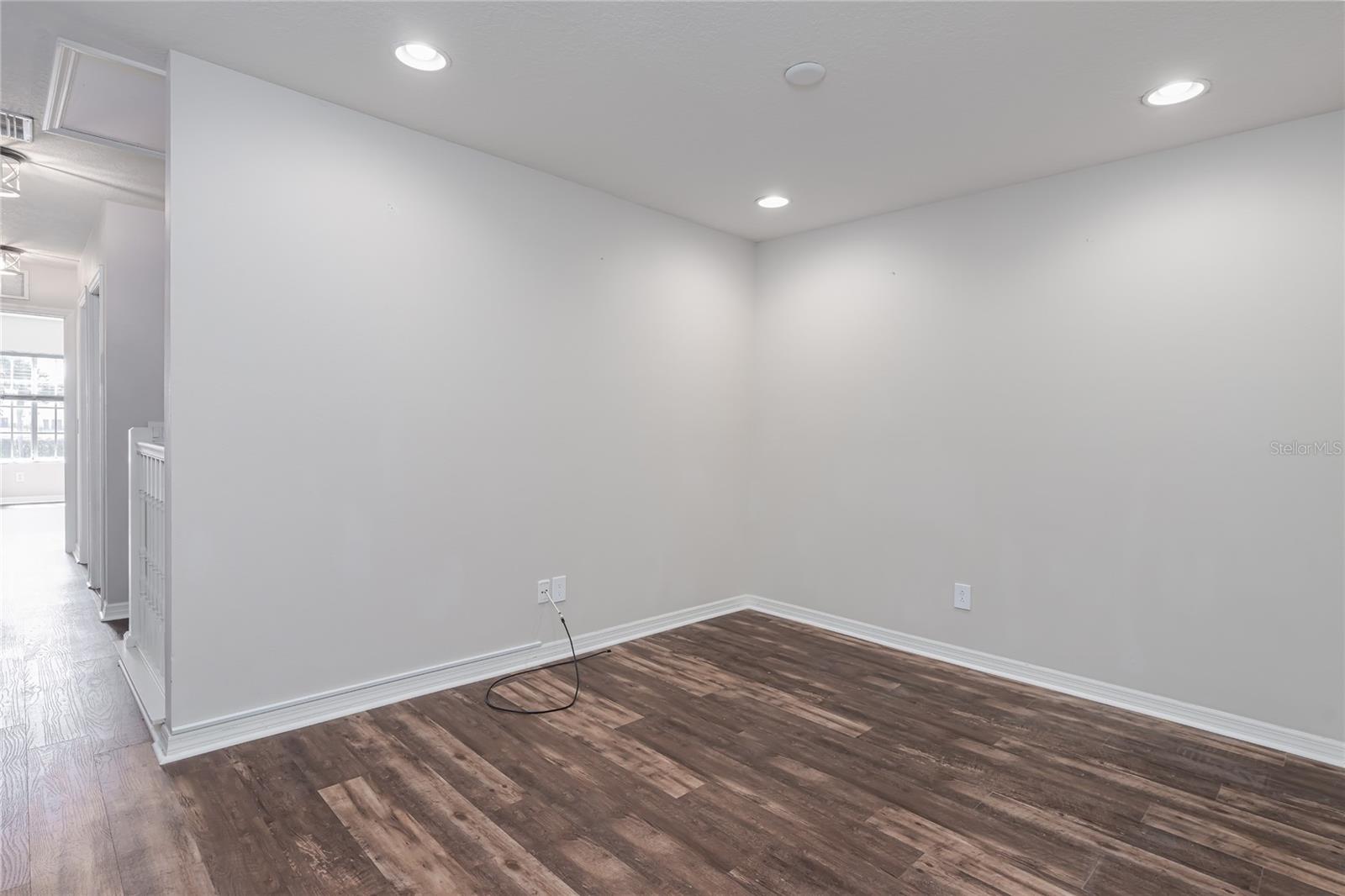 Image 14 of 30 For 329 Cape Harbour Loop 103